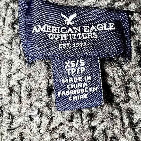 American Eagle Oversized Grey Cable Knit Cardigan Size XS - Picture 3 of 4